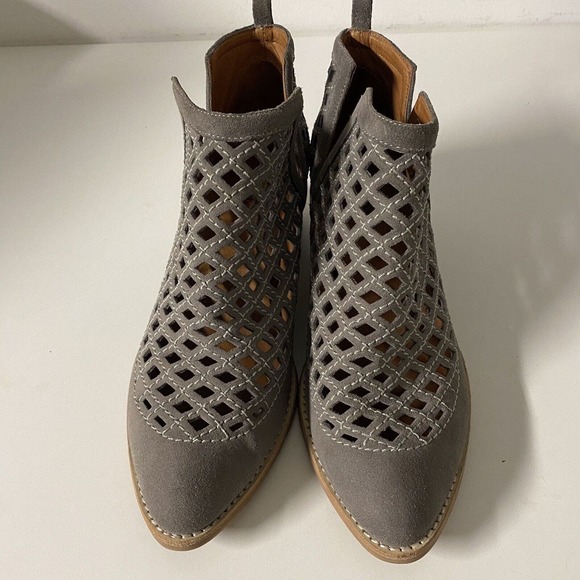 Jeffrey Campbell Taggart Boot Bootie Suede Gray Cut Out Pointed Western … - Picture 3 of 8